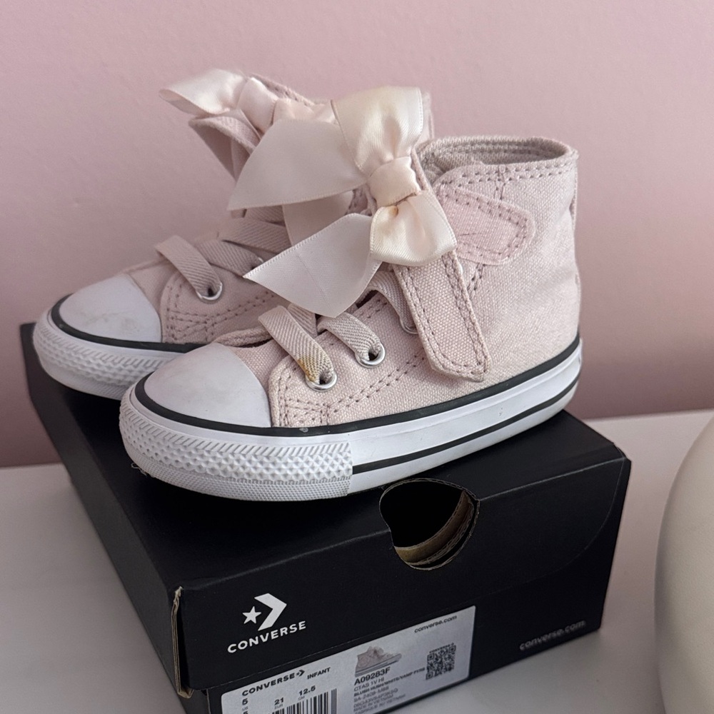 Converse Toddler Light Pink High-Tops with Bows